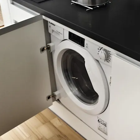Charming 1 Bedroom In Malaga-hosted By Sweetstay *