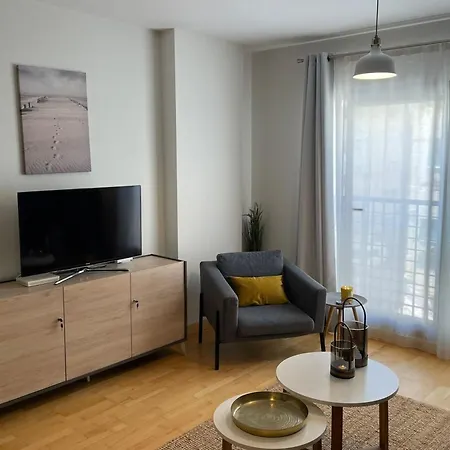 Charming 1 Bedroom In Malaga-hosted By Sweetstay Màlaga